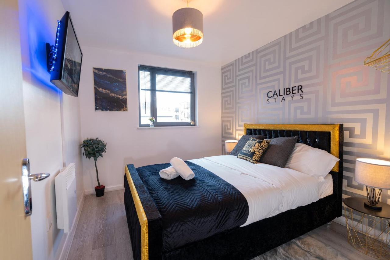 Caliber Stays Birmingham Bliss - Medusa Suite Apartments - Central 2-Bed Retreat - City Attractions, Sleeps 4, Free Netflix, Nearby Parking & Close Proximity - Bullring, Grand Central, The Cube - 5 Minutes Walk Екстер'єр фото