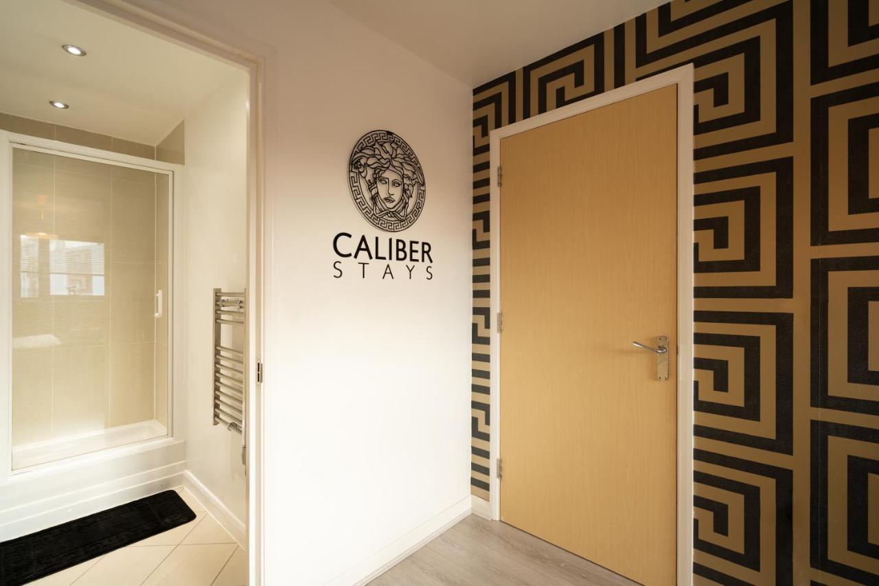 Caliber Stays Birmingham Bliss - Medusa Suite Apartments - Central 2-Bed Retreat - City Attractions, Sleeps 4, Free Netflix, Nearby Parking & Close Proximity - Bullring, Grand Central, The Cube - 5 Minutes Walk Екстер'єр фото