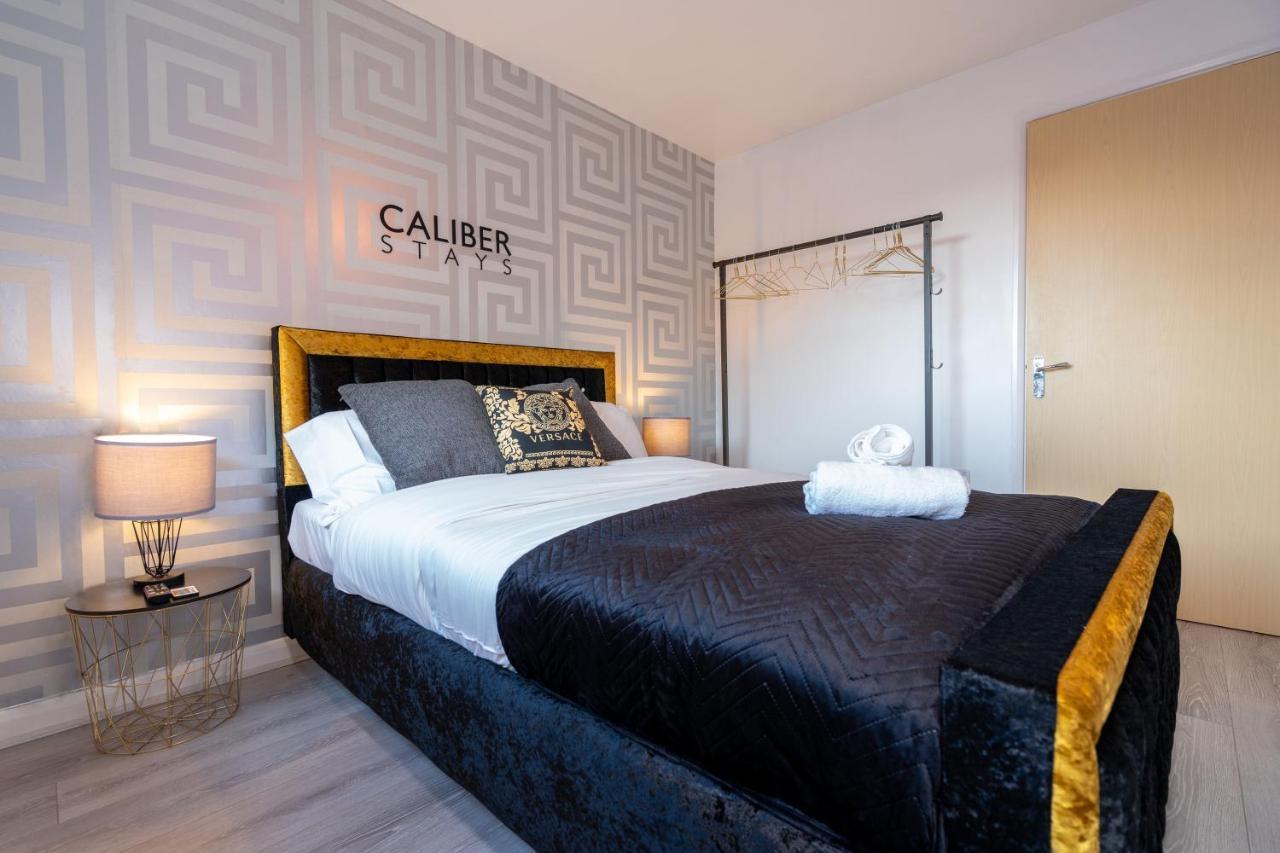 Caliber Stays Birmingham Bliss - Medusa Suite Apartments - Central 2-Bed Retreat - City Attractions, Sleeps 4, Free Netflix, Nearby Parking & Close Proximity - Bullring, Grand Central, The Cube - 5 Minutes Walk Екстер'єр фото